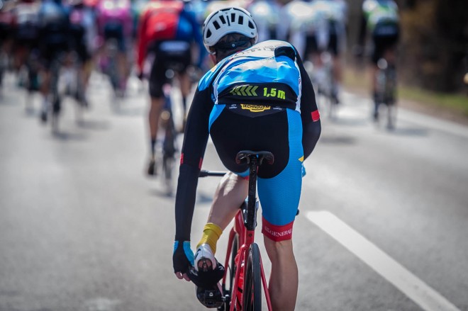 Felbermayr Team Abstand halten auf Weste.
