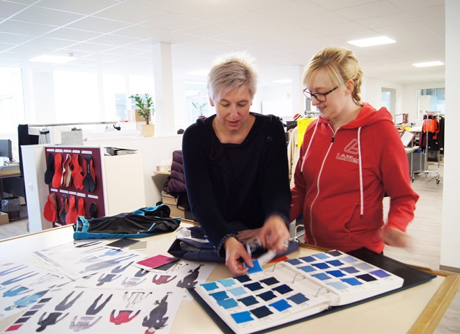 Frauen arbeiten in der Produktentwicklung