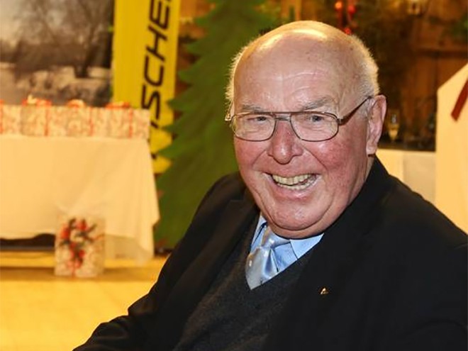 Loeffler-KR-Fischer-90Jahre-Portrait