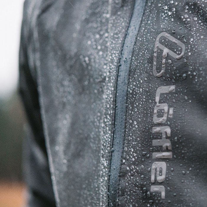 Löffler schwarze Regenjacke